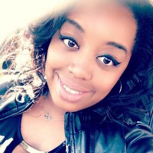 Meet your Posher, Monique